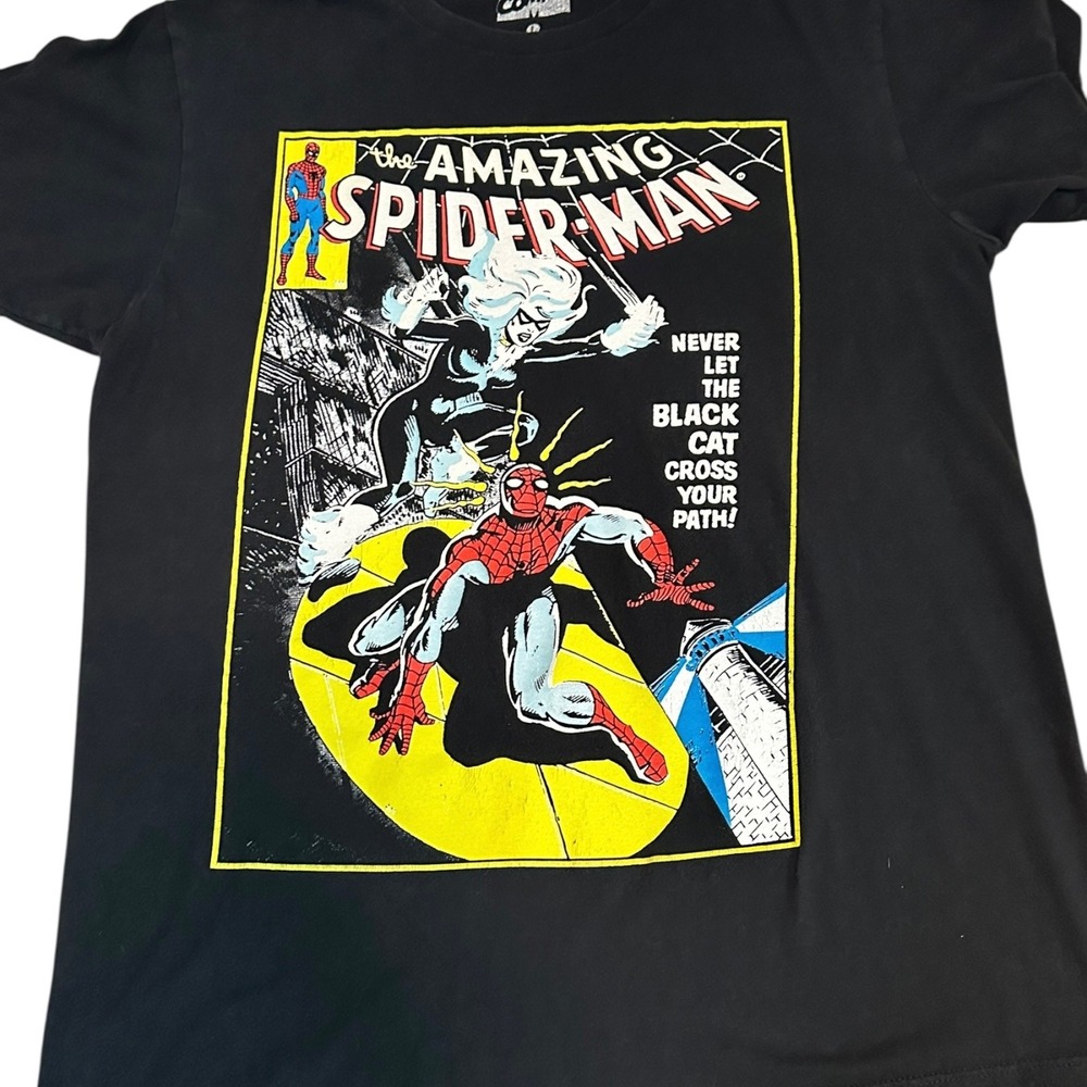 Marvel Comics Spider-Man Black Cat Graphic Print Tee‎ T-Shirt L - Picture 2 of 8